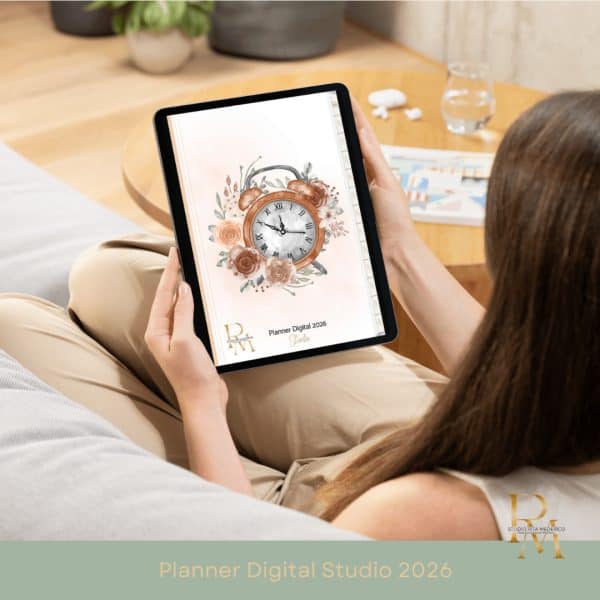 Planner digital visível com relógio e flores + categoria Planner + Studio Rita Medeiros.