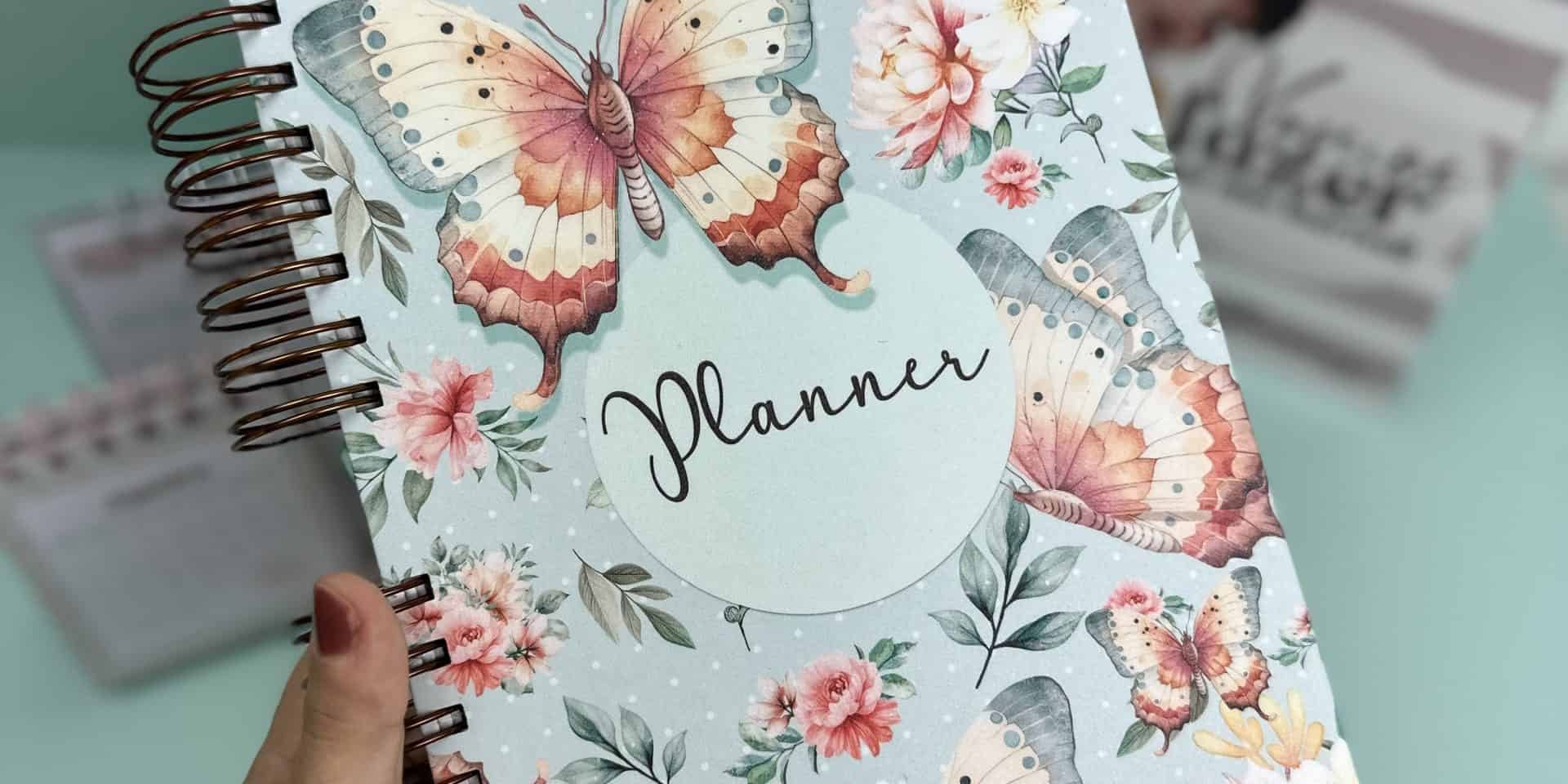 Planner mensal aberto para definir objetivos mensais.